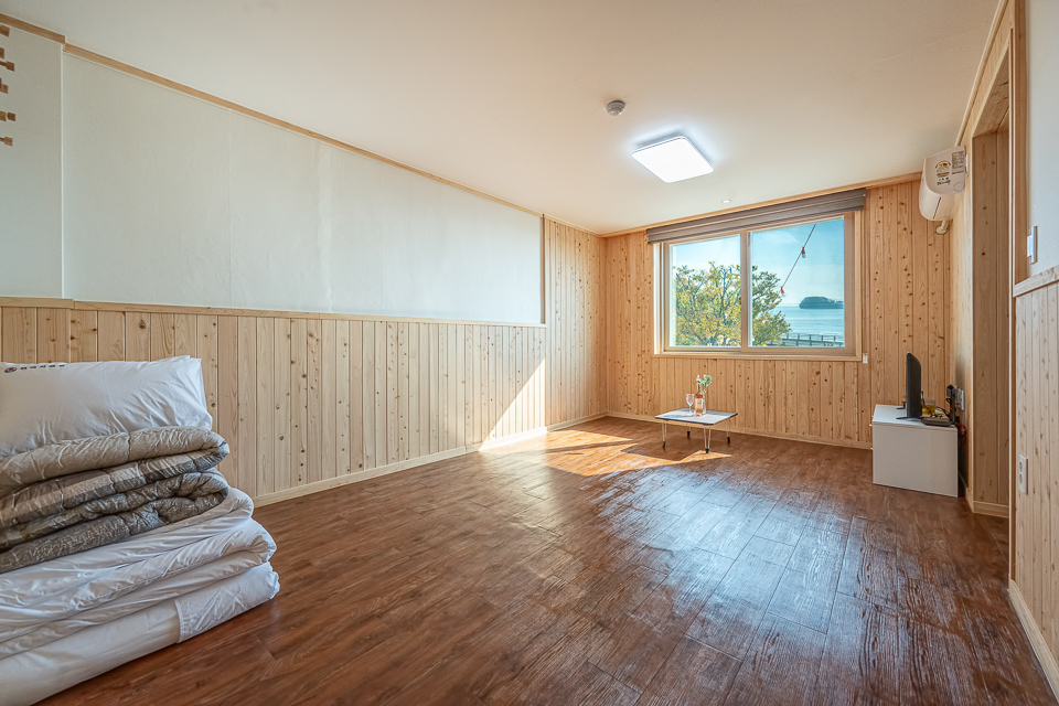 thum-room2
